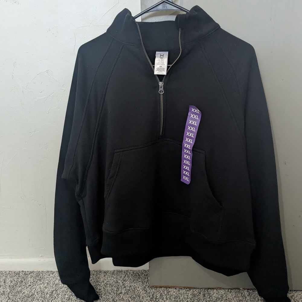 Black Women's Crew Neck Sweater